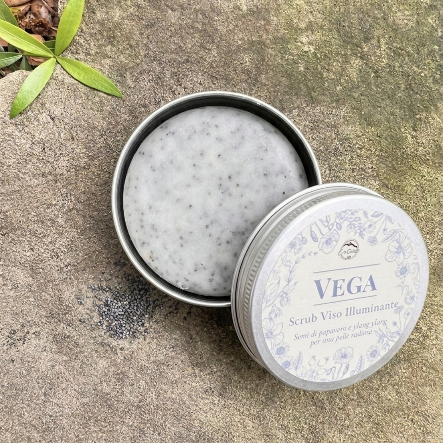 Vega – Scrub viso illuminante