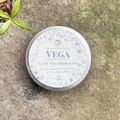 Vega – Scrub viso illuminante