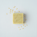 Sapone avena flat lay sfondo texture lino